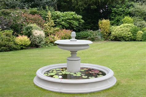 The Welham Garden Fountain Centrepeice