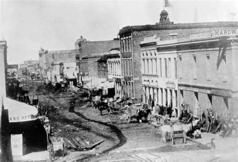 California Street Looking East From Montgomery 1865 Business Insider