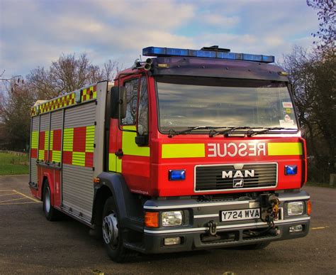 Cambridgeshire Fire And Rescue Service Y724 Wva Forthright James Flickr