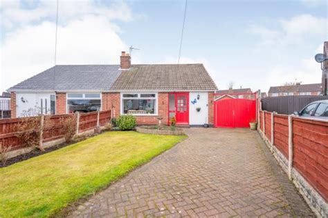 homes for sale in chapel road penketh warrington wa5 buy property in chapel road penketh