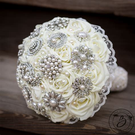 Find custom wedding brooch bouquets: Wedding bouquets made with brooches - Florida-Photo ...