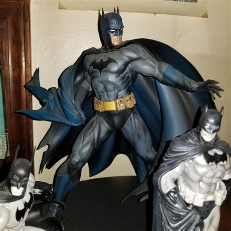 DC Comics Batman ArtFX Jim Lee Statue Figure (Blue Costume Ver.) by