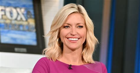 Ainsley Earhardt Net Worth Salary And Earnings 2023 Wealthypipo