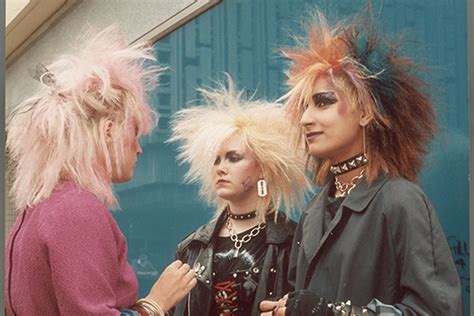 Rare Shots Of Punk Life Go On Display In New Exhibition London