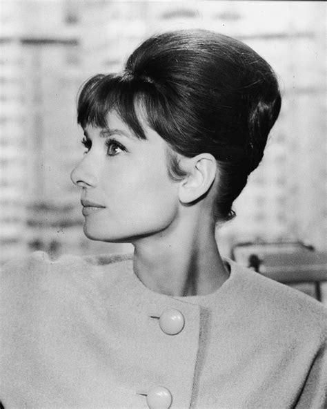 Hairstyles Of The 1960s The Beehive Style Sixties Vintage Blog