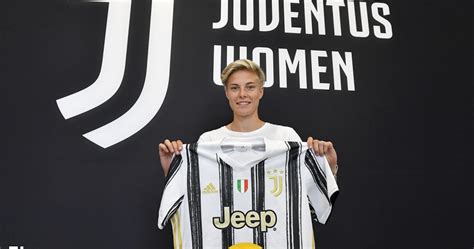 La Juventus Women Presenta Lina Hurtig L Football