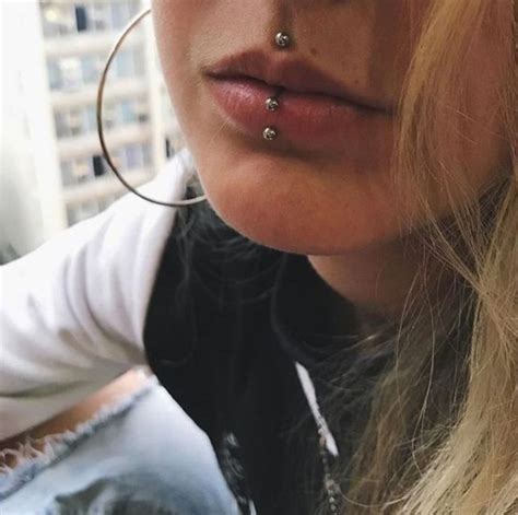 Pin By Ale Ska On Piercing Middle Lip Piercing Female Piercings