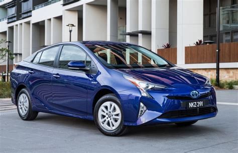 2020 Toyota Prius Base Hybrid Price And Specifications Carexpert