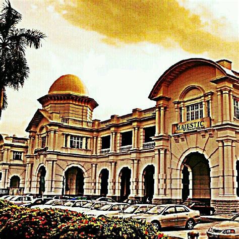 It serves as the main railway terminal for the state under keretapi tanah melayu, offering ktm intercity services, ets services, as well as handling freight trains. Train Station Ipoh (With images) | Ipoh, Malaysia ...