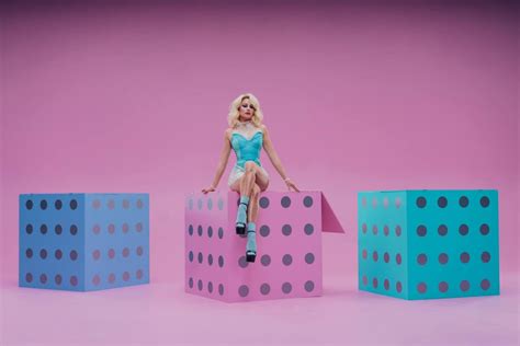 W każdym momencie możesz zrezygnować. Eurowizja 2021: co zobaczymy na scenie w Rotterdamie?