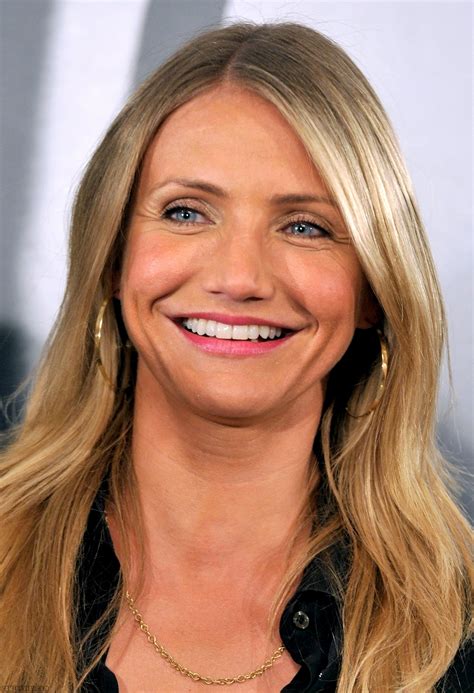 Cameron Diaz Dive Into Shoes Collection Industry Latest