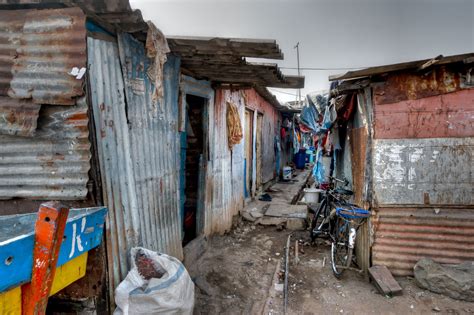 Ghetto Street In Mumbai India Ghetto Mumbai India Slums