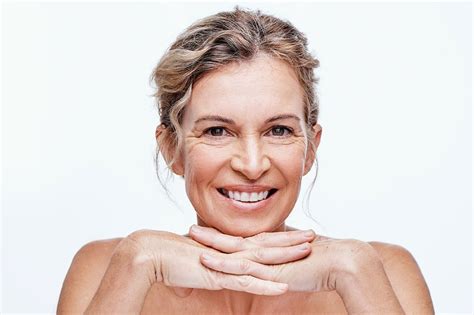 Tips For Aging Gracefully How To Look Young And Graceful