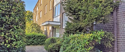 Großzügiges dachgeschoss mit 2 balkonen an der grenze zu wellingsbüttel. Modernisierte 2-Zimmer-Wohnung mit Stellplatz in Bramfeld ...