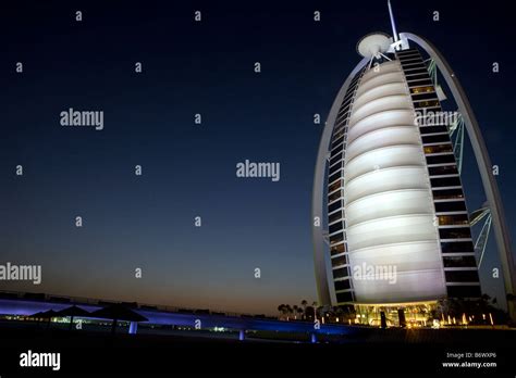 Los Emiratos Árabes Unidos Dubai El Burj Al Arab El Hotel Es El