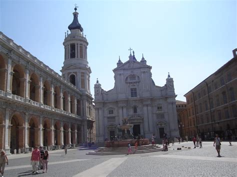Il Santuario Di Loreto Guide Turistiche Ancona Viaggio And Itinerari
