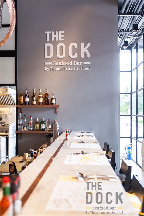 Designer Hub The Dock Seafood Bar By Thammachart Seafood ผลงานออกแบบ