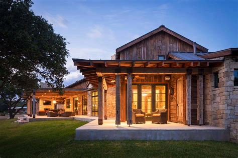 Modern Rustic Barn Style Retreat In Texas Hill Country Architecture