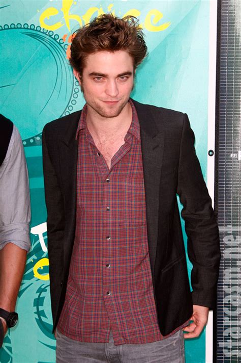 Robert Pattinson 2009 Teen Choice Awards Red Carpet Photos