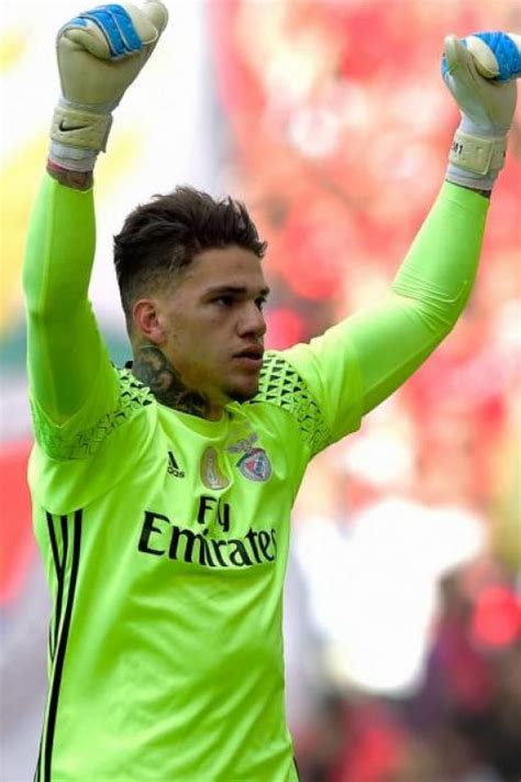 Ederson santana de moraes (born 17 august 1993), known simply as ederson, is a brazilian professional footballer who plays as a goalkeeper for portuguese club. Man City sign goalkeeper Ederson from Benfica, Latest ...