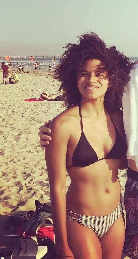 60 Sexy Zazie Beetz Boobs Pictures Are Absolutely Mouth Watering The