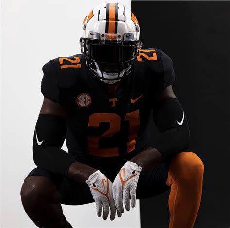 Tennessee Football Dark Mode Uniform — Uniswag