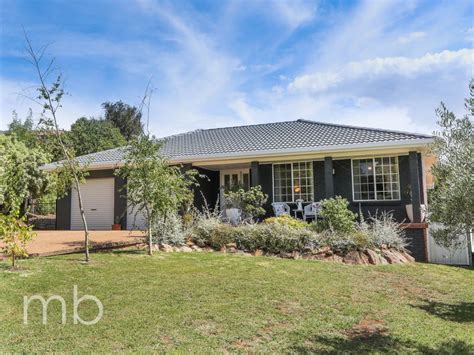 9 Yaraan Place Orange Nsw 2800 Au