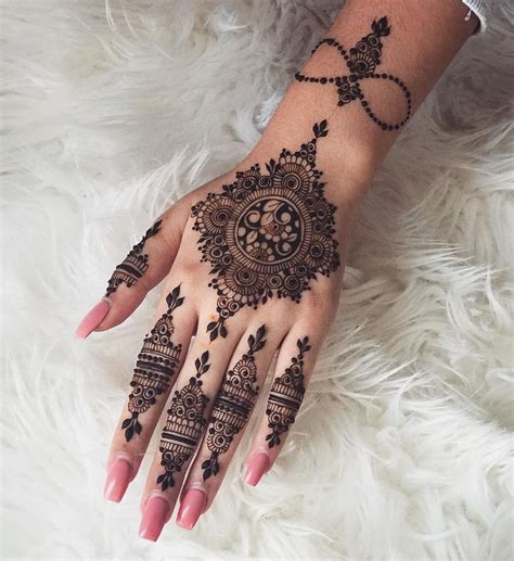 20 Stunning Yet Simple Arabic Mehndi Designs For Left Hand To Your Rescue When You Need To Be