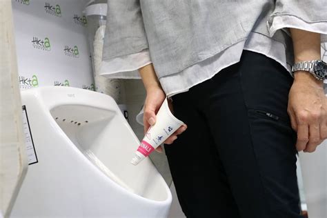 Out In 90 Seconds Female Urinals Will Halve Peeing Time For Women