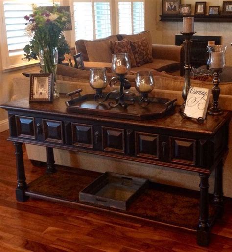 Sure, everyone wants their home to feel warm and inviting, yet. +25 Sofa Table Decor Behind Couch Living Room 92 ...