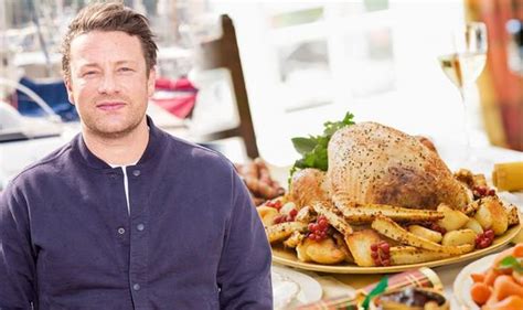 Jamie Oliver Christmas Chefs Cooking Tips From Easy Turkey To Cranberry Sauce Uk