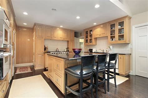 Kitchens are often the heart of the home. 43 "New and Spacious" Light Wood Custom Kitchen Designs ...