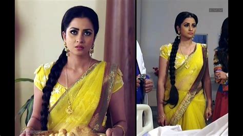 Madhura Naik Hot Tv Caps In Backless Blouse Saree