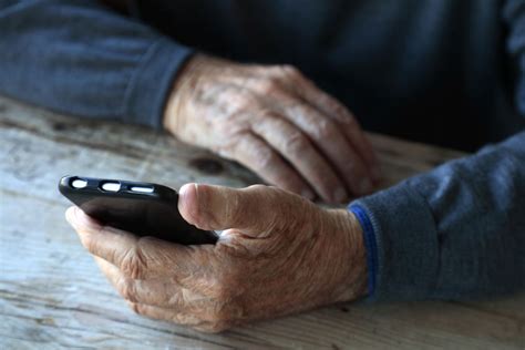 Best Cell Phone Plans For Seniors Keep Asking