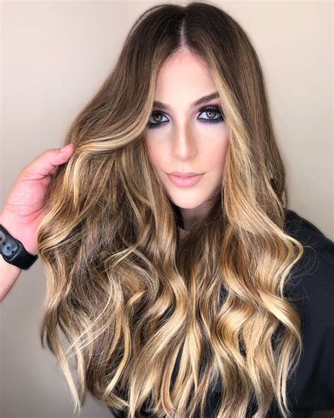 Loiro Iluminado Como Fazer E 50 Inspirações Para Cabelos Cheios De Luz Paula Long Hair Styles