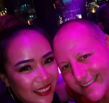 Allen, this may come as a shock to you, but there are some men who don?t end every sentence with a proposition. '90 Day Fiancé': David Toborowsky Argues With Fans Over Annie Suwan On 'Pillow Talk' - Celebrity ...