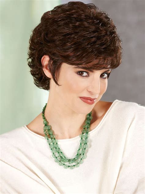 15 Short Hair Styles for Curly Hair | Olixe - Style ...