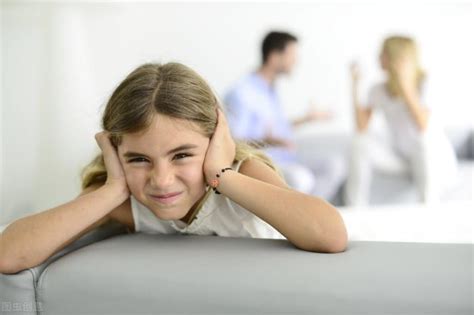 离婚家庭的孩子心理（父母离婚对孩子有哪些心理影响）可可情感网