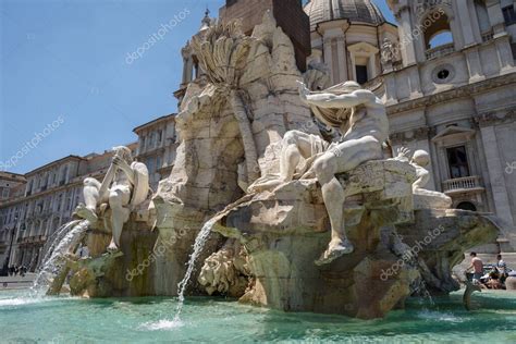 Fontana Del Quatro Fiumi Fuente De Los Cuatro Ríos En Piazza Navona