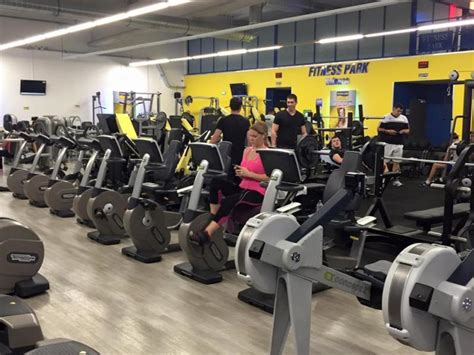 The fitness in the park program offers hundreds of fitness classes every month around the city. Fitness Park Valence | Tarifs, Avis, Horaires, Offre ...