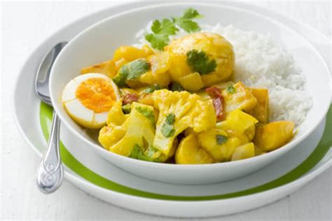Curry Van Bloemkool Aardappelen En Eieren Recept Allerhande Albert