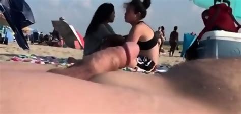 Dick Flashing At The Beach Eporner
