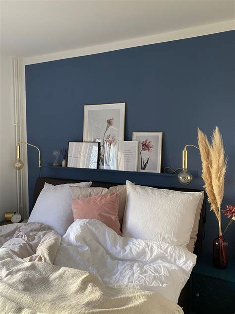 Manchmal braucht es nur eine neue wandfarbe, um. Unser #schlafzimmer #scandystyle #couchliebt ...