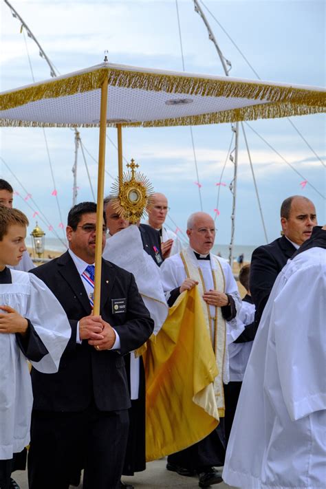 Eucharistic Procession 2019 101 Eucharistia