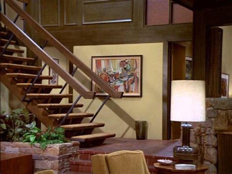 The Brady Bunch Blog: The Brady Residence | Brady bunch house, House interior, Mid century 
