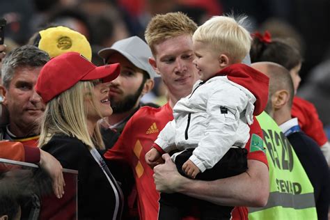 De bruyne showed his romantic side in december 2016 when he proposed to the blonde stunner beneath the eiffel tower in paris. Michele Lacroix: Meet Kevin de Bruyne's wife who will be ...