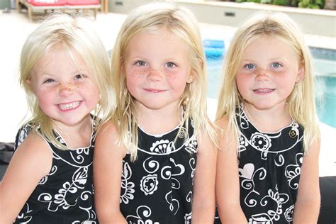 Pin By Beverly Fields On Seeing Triple Triplet Babies Cute Twins