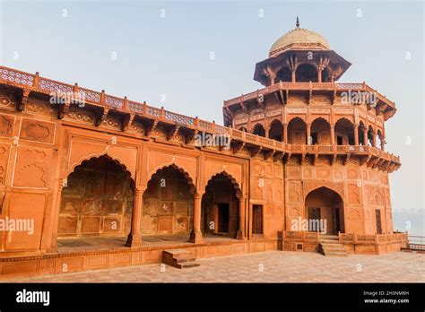 Tower At Taj Mahal Complex In Agra India Stock Photo Alamy