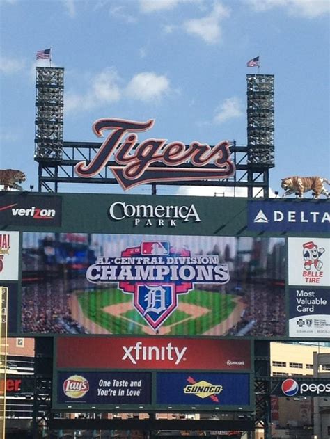 Detroit Tigers On Twitter Detroit Tigers Detroit Baseball Stadium