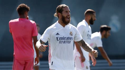 The club has traditionally worn a white home kit since. La piel 2020-2021 del Real Madrid